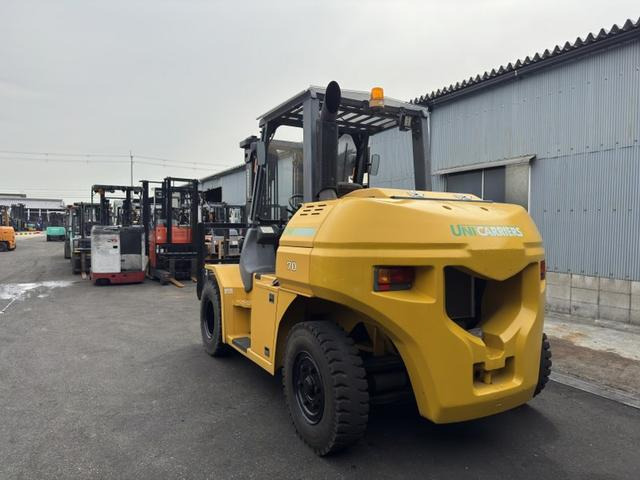 ユニキャリアエンジンタイプ　フォークリフト