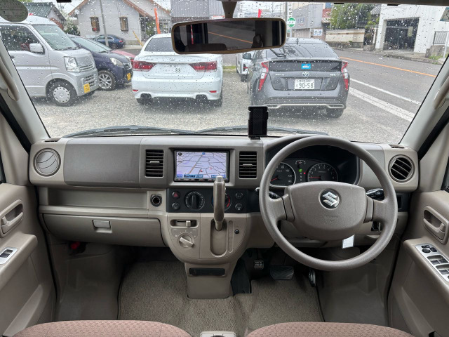 �A�C�|�C���g�������A���Ɍ����炵�̗ǂ��R�b�N�s�b�g�̓����O�h���C�u�ɍœK�B��x�������a�݂��ł��B