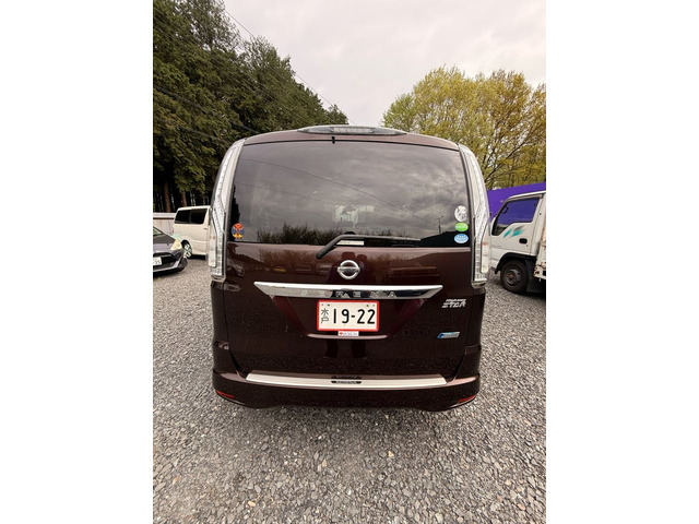 セレナ2.0 ハイウェイスター S-HYBRID