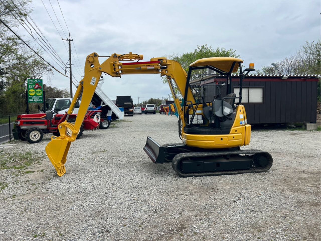 コマツ油圧ショベル