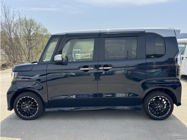 N-BOXカスタムL ターボ 4WD