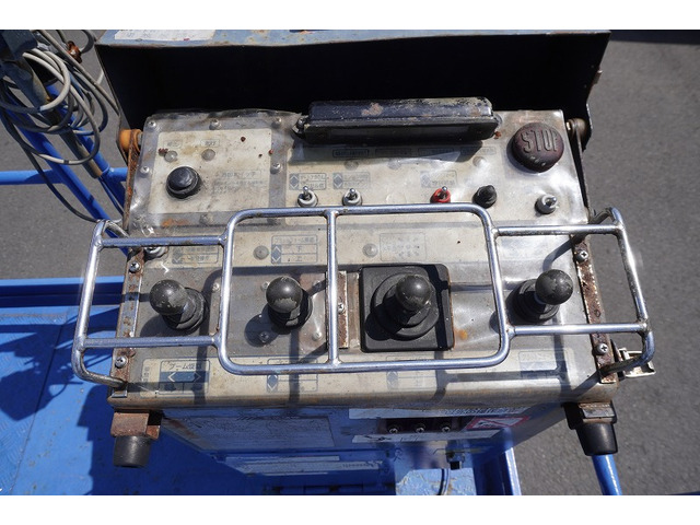 �V�Ԓ����������Ă���܂��B���g�p�̎ԂȂǂ����Ŕ[���������g���b�N����������u���Ă���܂��̂ł������������B