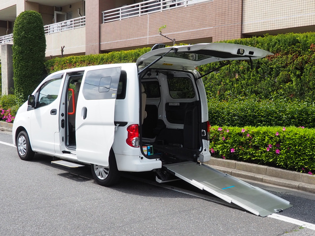 NV200バネットバン