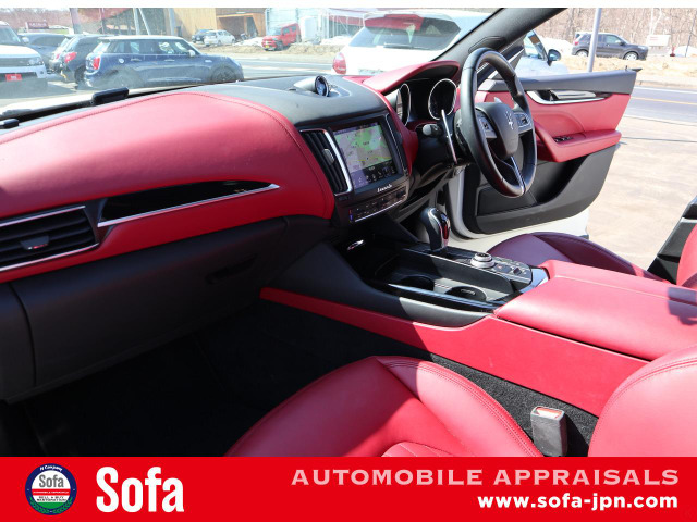 レヴァンテディーゼル 4WD