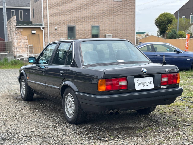 3シリーズセダン325i