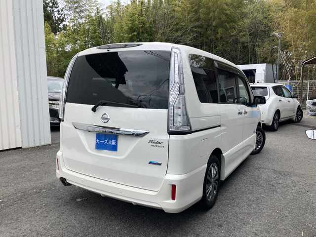 セレナ2.0 ライダー ブラックライン S-HYBRID アドバンスドセーフティパッケージ