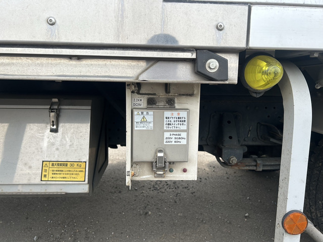 エルフ3.0 ワイド フルフラットロー  ディーゼル