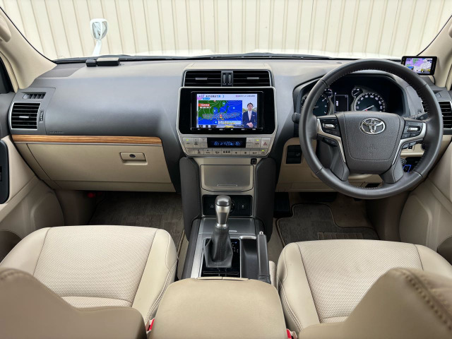 ランドクルーザープラド2.7 TX Lパッケージ マットブラック エディション 4WD