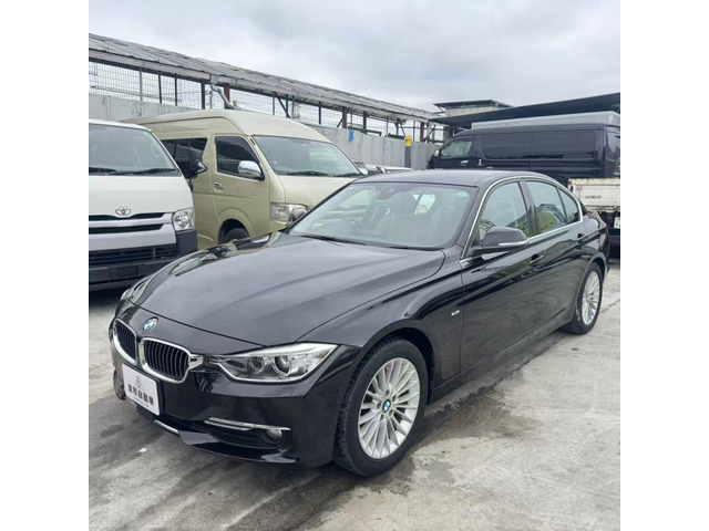 3シリーズセダン320d ラグジュアリー