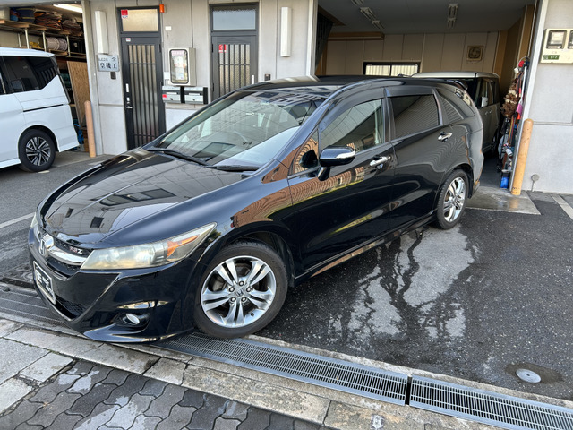 ストリーム1.8 RSZ