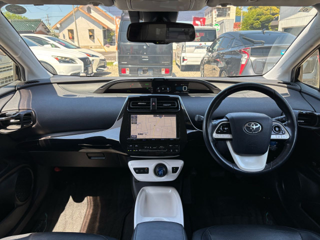 プリウス1.8 A プレミアム ツーリングセレクション