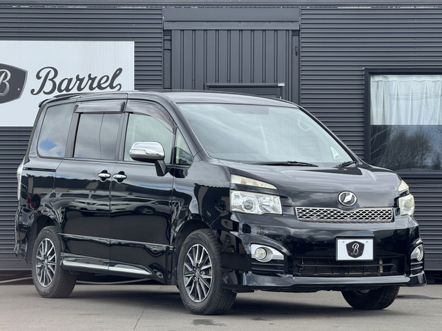 ヴォクシー2.0 ZS 煌II 4WD