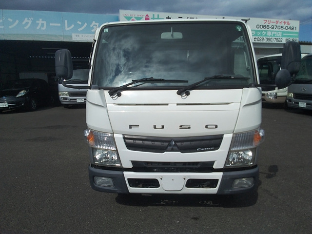 キャンター3.0 ダブルキャブ ロング 全低床 ディーゼル 4WD