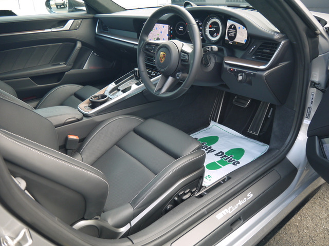 911ターボS PDK 4WD
