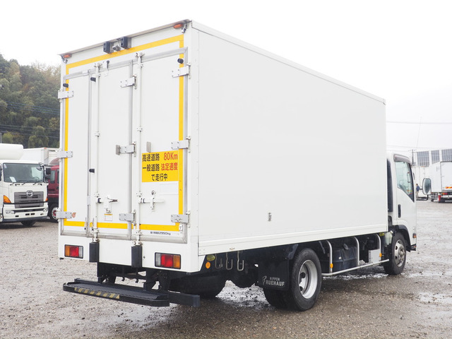 エルフ冷蔵冷凍車