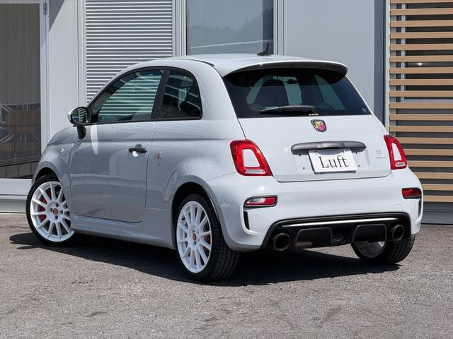 アバルト595エッセエッセ