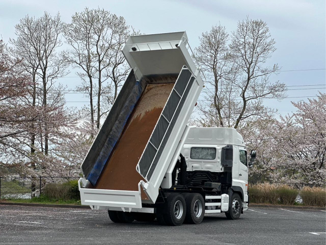 プロフィアダンプ