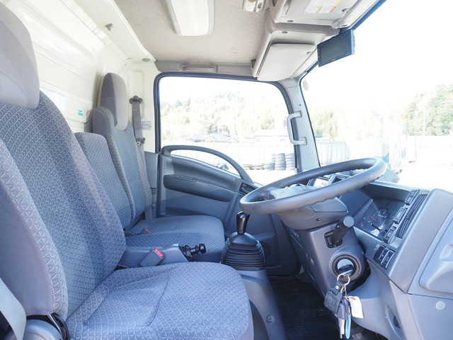 エルフ冷蔵冷凍車