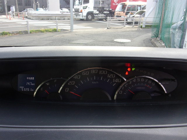 �C���t�H���[�V�����f�B�X�v���C�t�����[�^�[�p�l���B