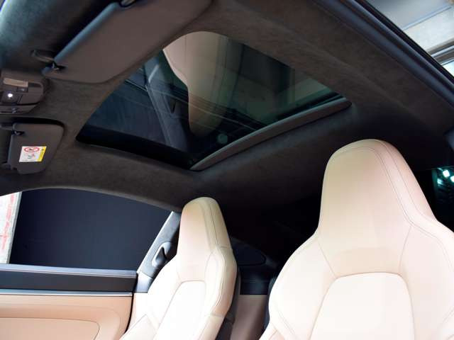 911カレラ4S PDK 4WD