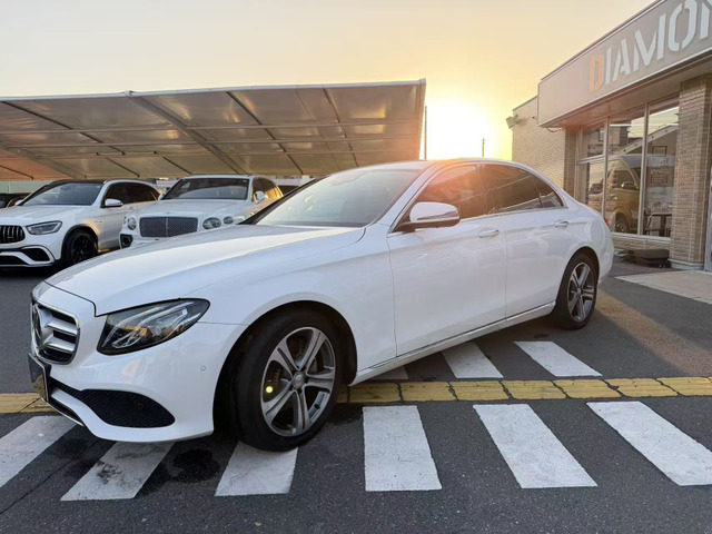 EクラスE200 アバンギャルド