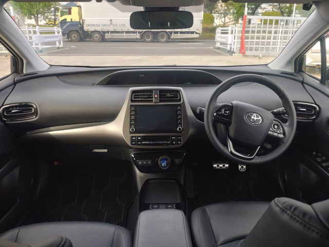 プリウス1.8 S ツーリングセレクション ブラックエディション