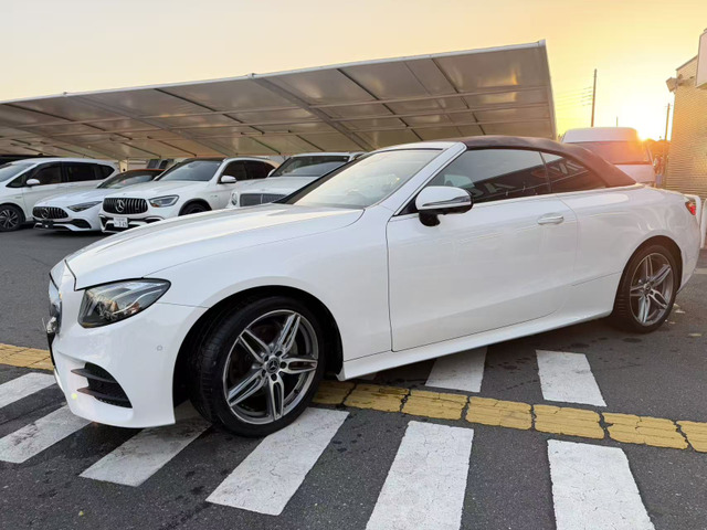 EクラスカブリオレE200 スポーツ