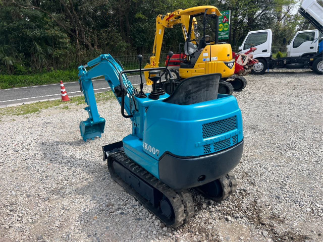 コベルコ油圧ショベル