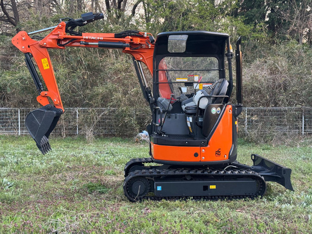 日立油圧ショベル