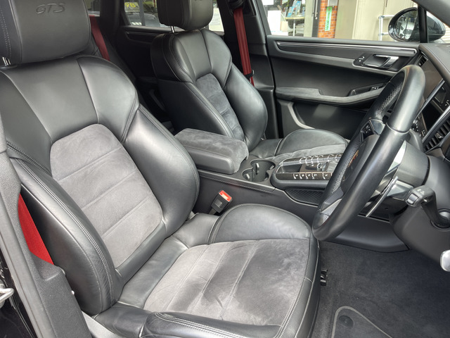 マカンGTS PDK 4WD