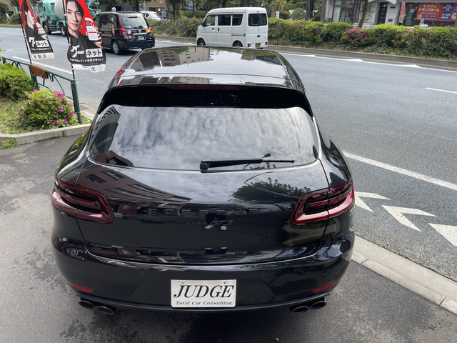 マカンGTS PDK 4WD