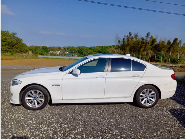 5シリーズセダン523i
