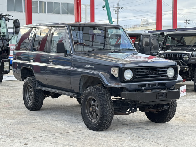 ランドクルーザー703.5 LX ディーゼル 4WD