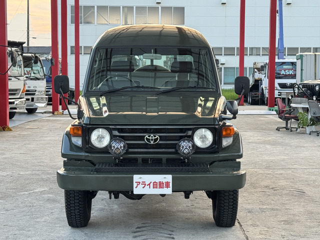 ランドクルーザー70 ピックアップ4.0 4WD