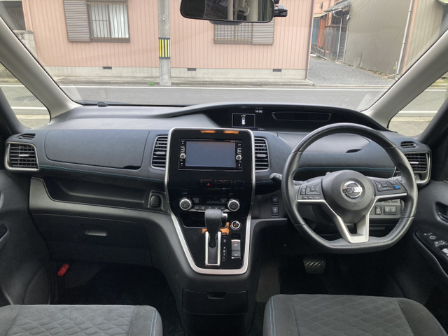 セレナ2.0 ライダー プロパイロットエディション