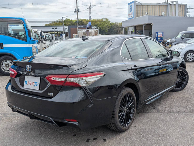 カムリ2.5 WS ブラック エディション