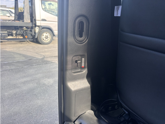 レジアスエース2.8 DX ワイド スーパーロング ハイルーフ ディーゼル 4WD