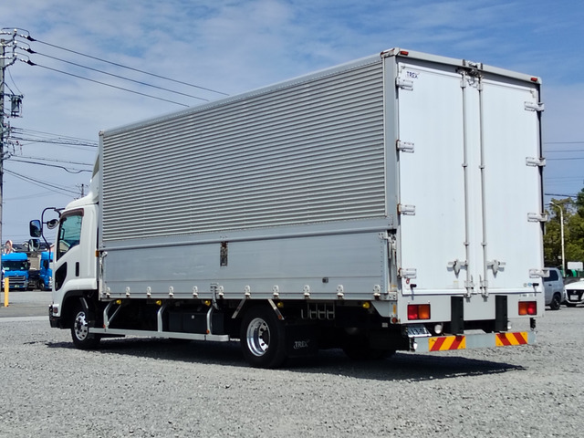 フォワードウィング