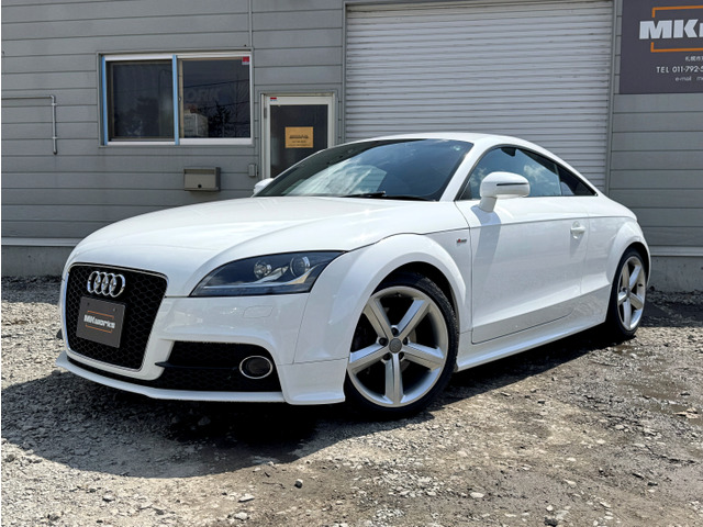 TTクーペ2.0 TFSI クワトロ 4WD