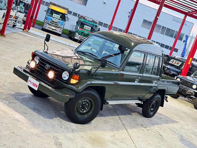 ランドクルーザー70 ピックアップ4.0 4WD