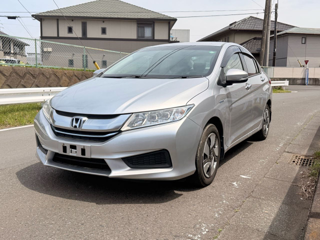 グレイス1.5 ハイブリッド LX