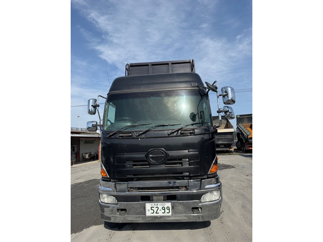 プロフィアダンプ