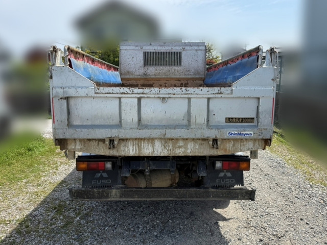 キャンターダンプ