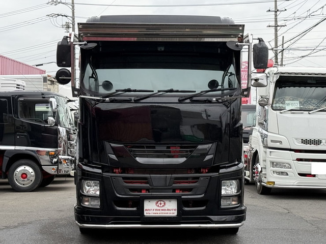 ギガトレーラーヘッド