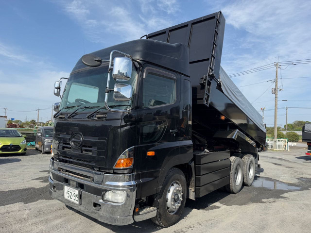 プロフィアダンプ