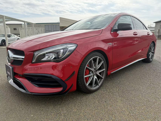 CLAクラスAMG CLA45 4マチック 4WD
