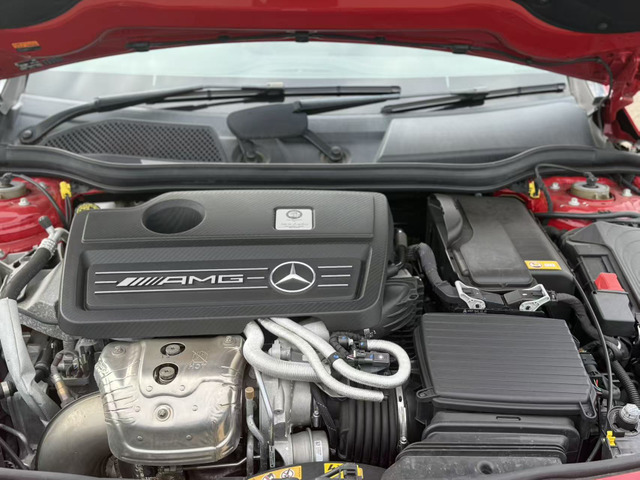 CLAクラスAMG CLA45 4マチック 4WD