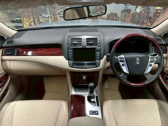 クラウン2.5 ロイヤルサルーン ナビパッケージ