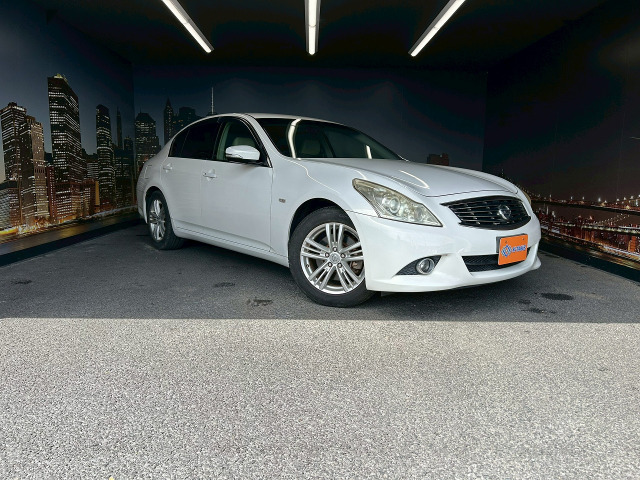 スカイライン2.5 250GT