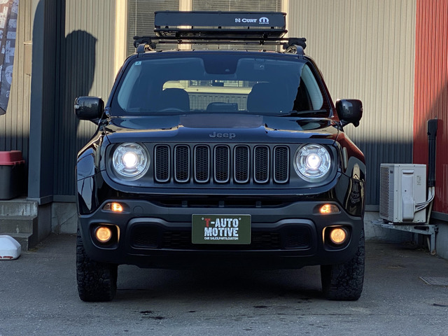 レネゲードトレイルホーク 4WD